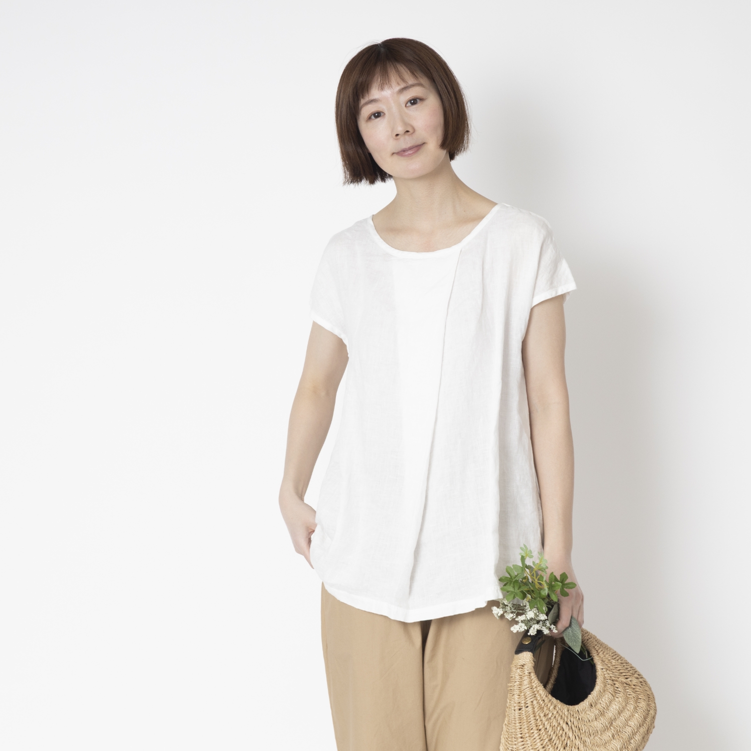 美品 モラビト コットンリネン フレンチスリーブカットソー◇ベージュ